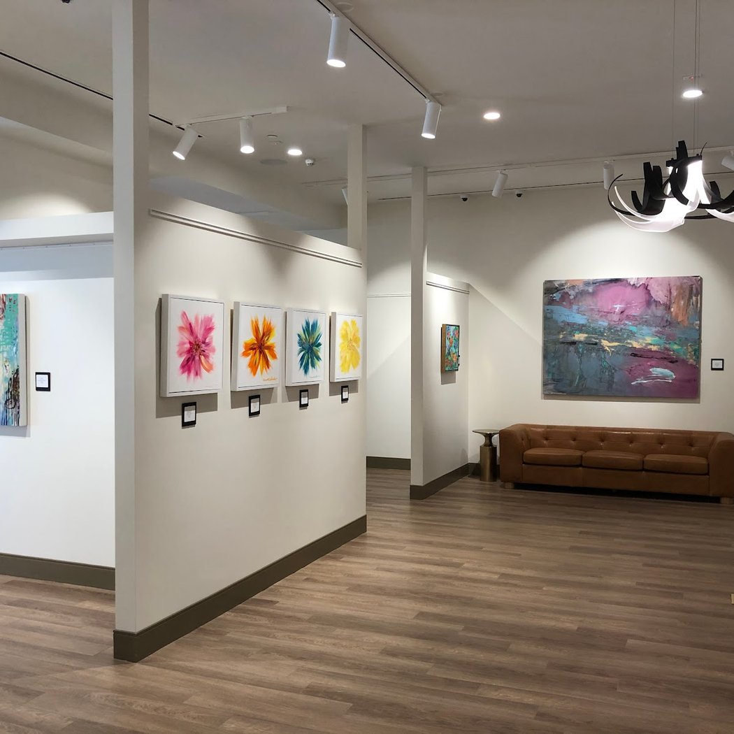 1 Martine Gallery 3
