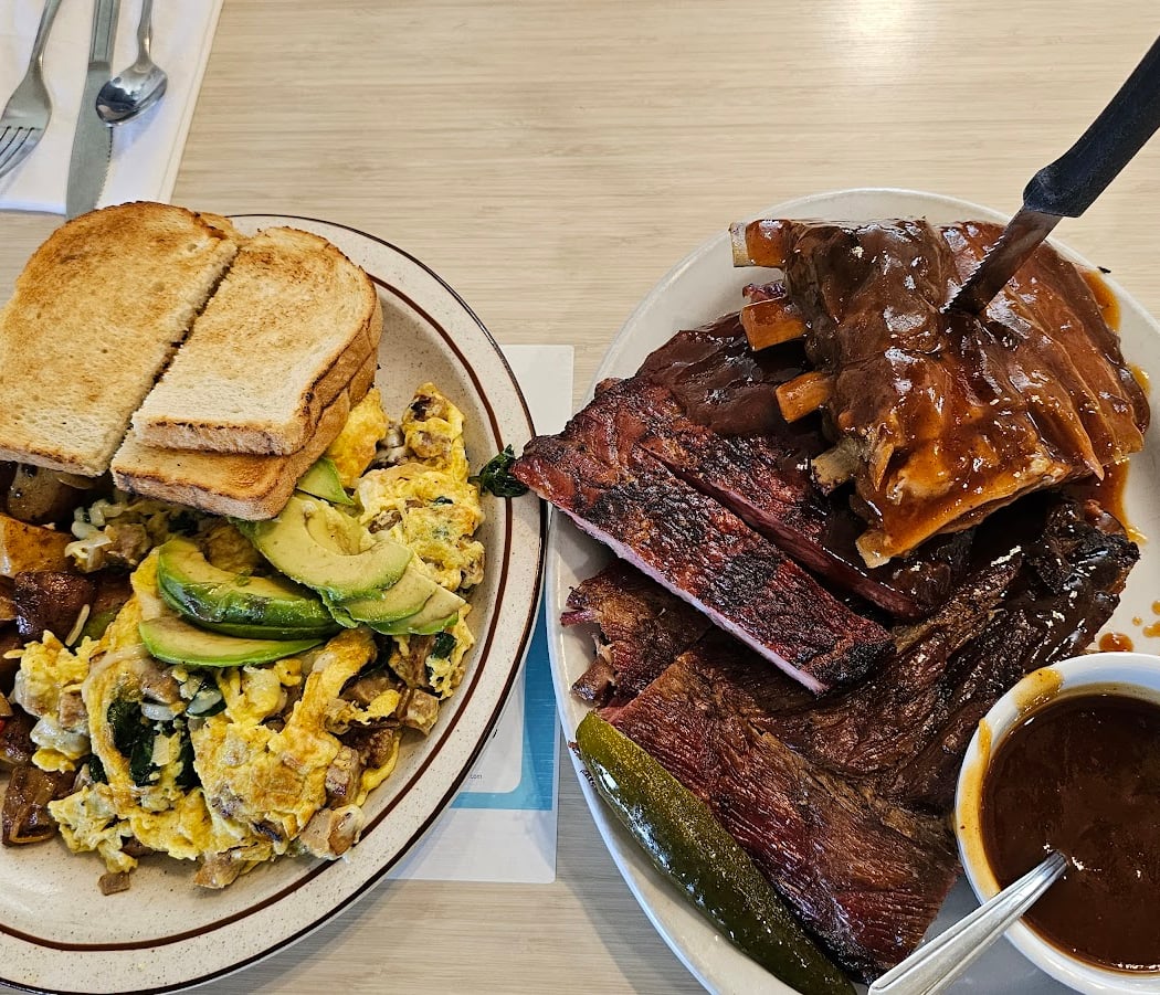 Emil Villa's California BBQ 1