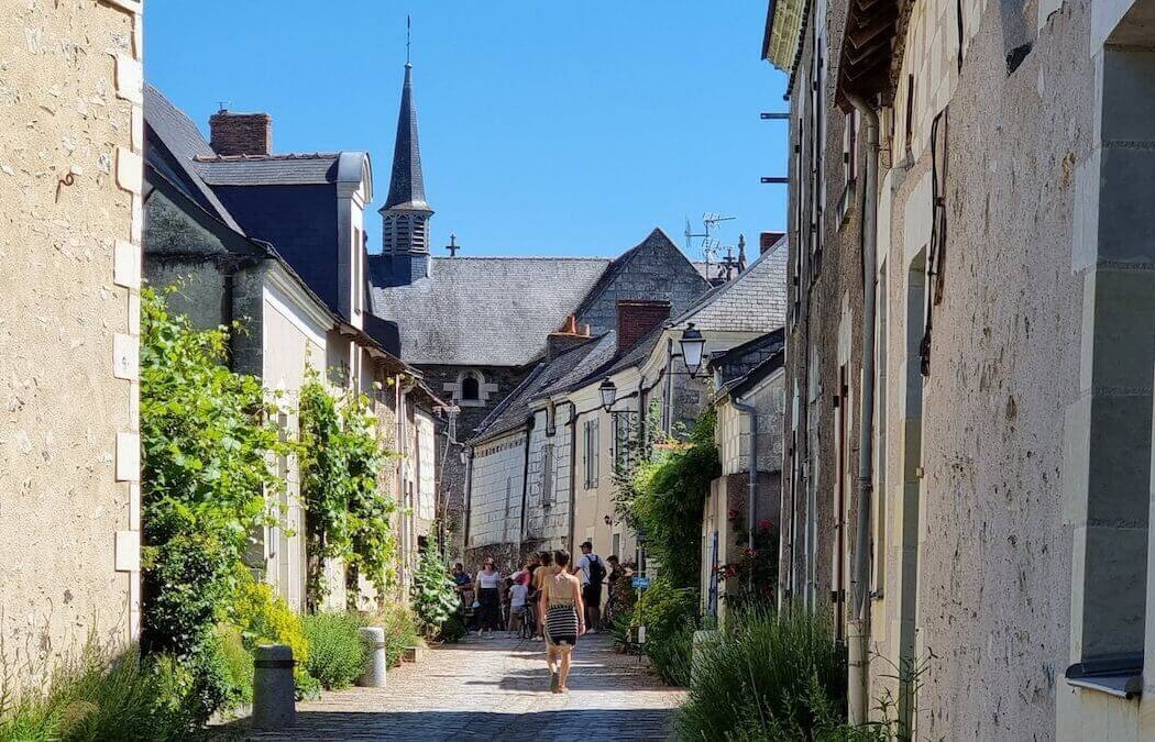La Douceur Angevine - Visites Guidées à Béhuard 2