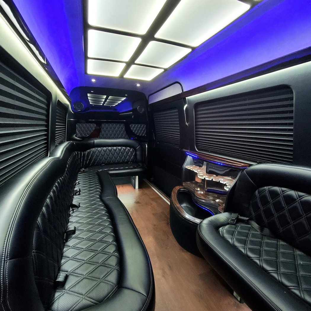 NYC Party Bus Pros 1