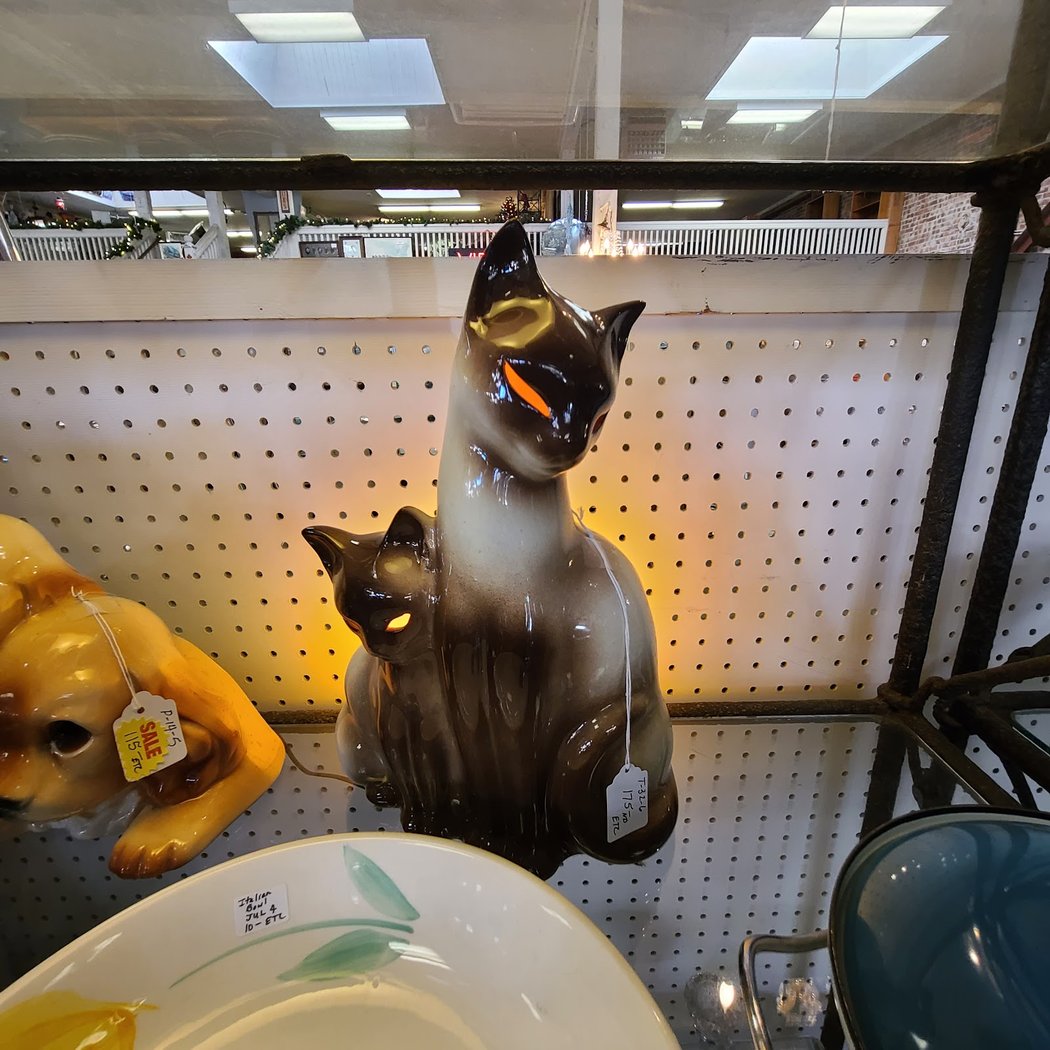 Whistlestop Antiques 1