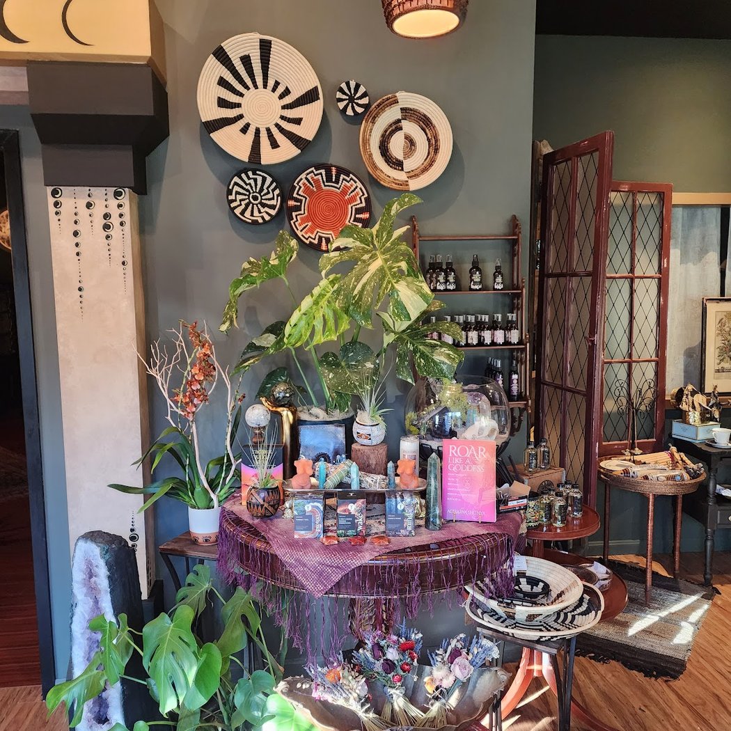 Mystic Flora Apothecary 3