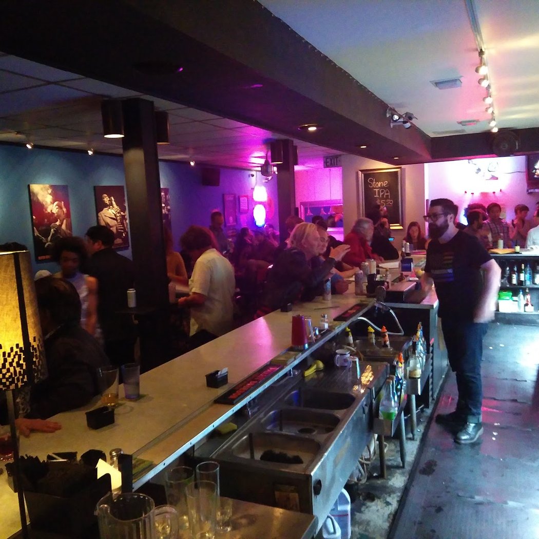 Nick's Lounge 1