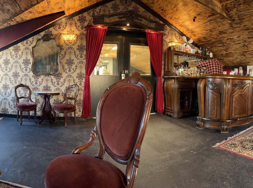 Speakeasy Motors Whiskey Co Tasting Room at Liquid Mercantile Distillery 2