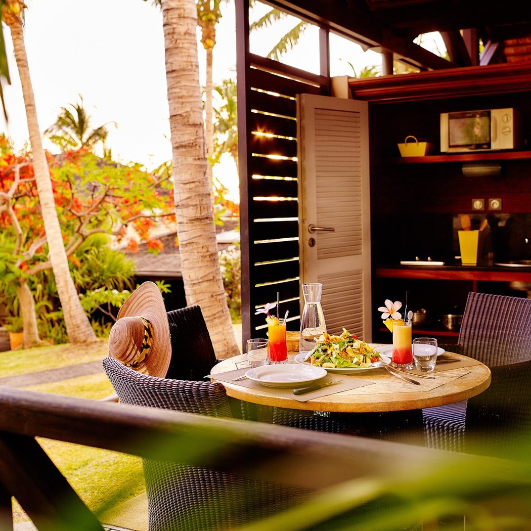 Iloha Seaview Hotel 1