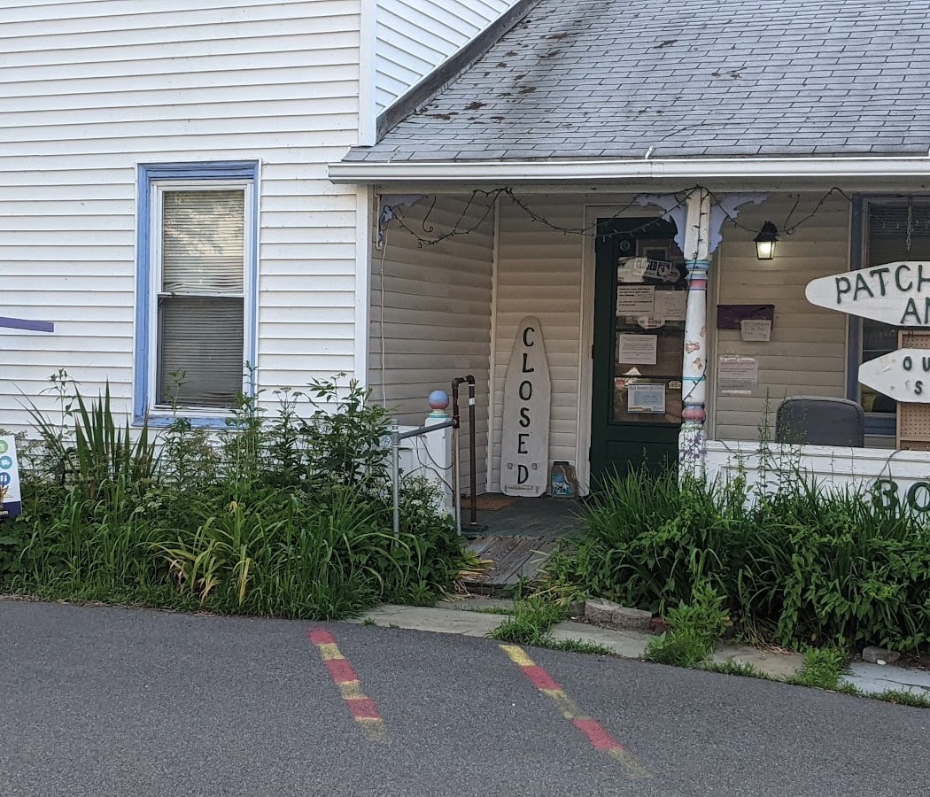 Patchwork Angels Quilt Shop 3