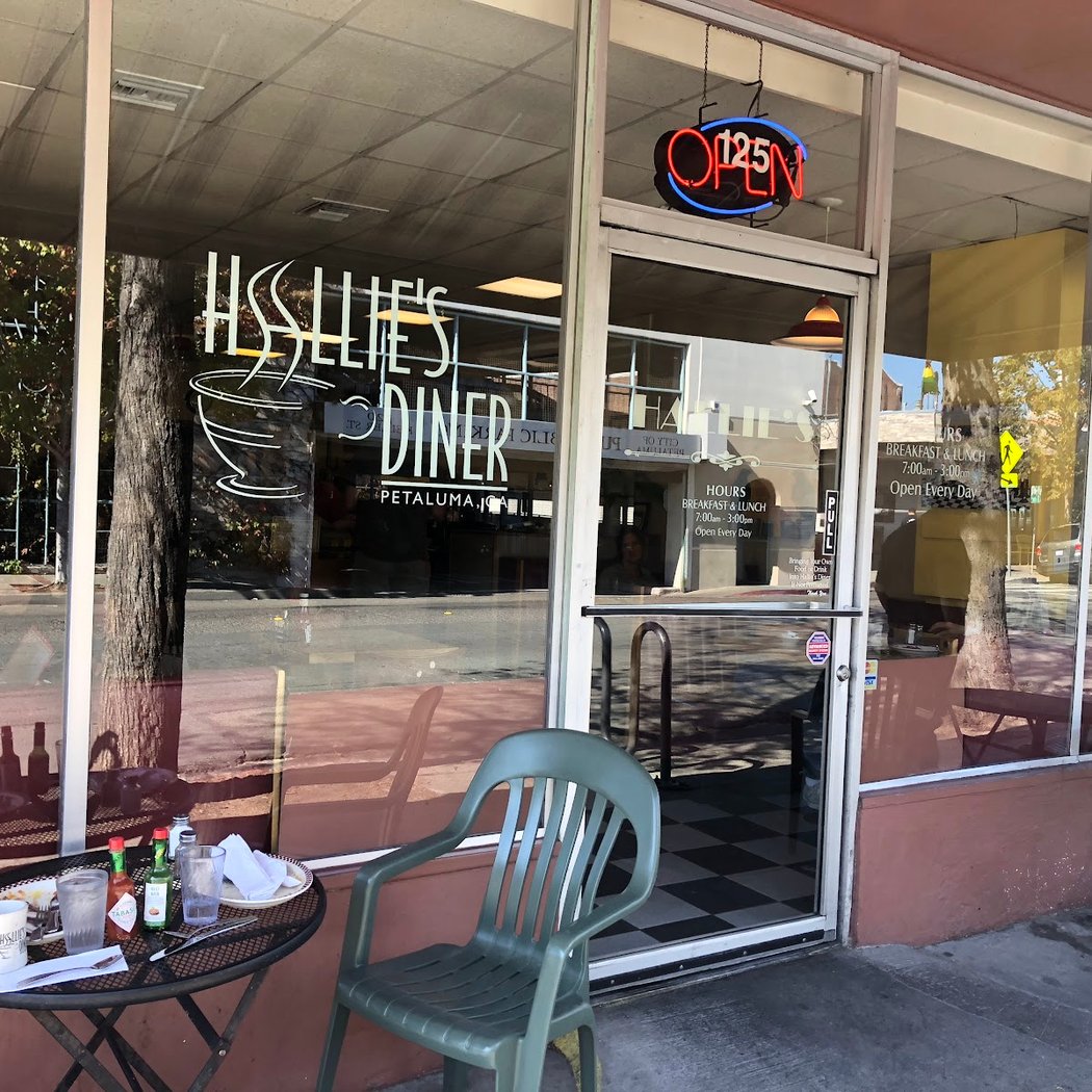 Hallie's Diner 2