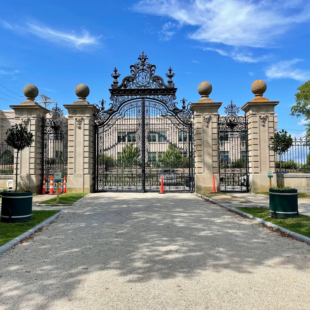 The Breakers 3