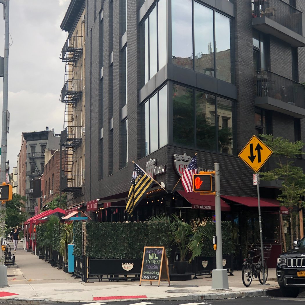 Judy Z’s Sports Tavern & Kitchen 3