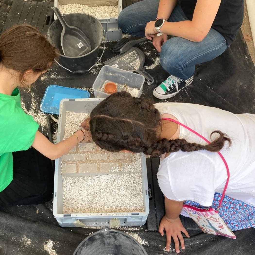 Journées Européennes de l'Archéologie : week-end en famille à la Crypte archéologique de l'île de la Cité 3