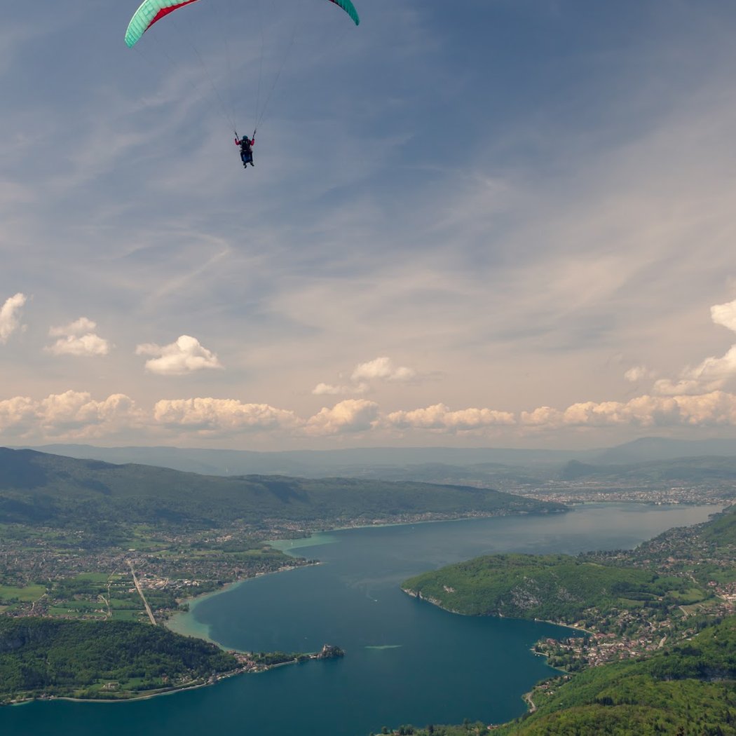 Les Grands Espaces - Parapente Annecy 1