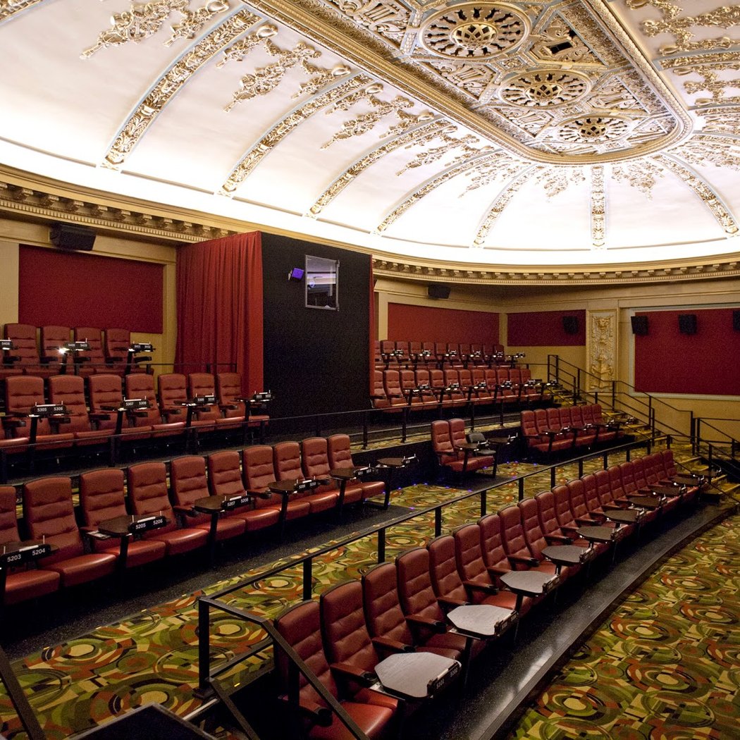 Alamo Holiday Cinema Screenings 1