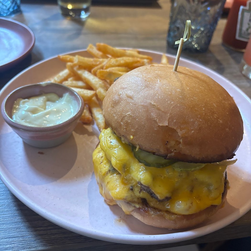 Maggie & Mac's 1