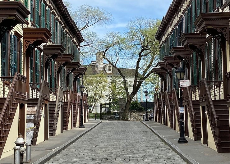 Sylvan Terrace 4