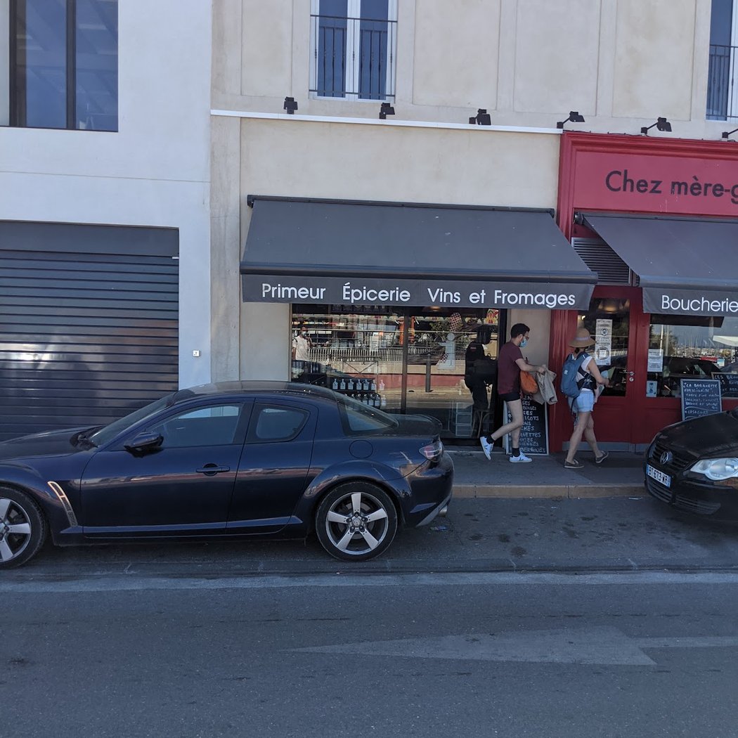 Chez Mère Grand 2