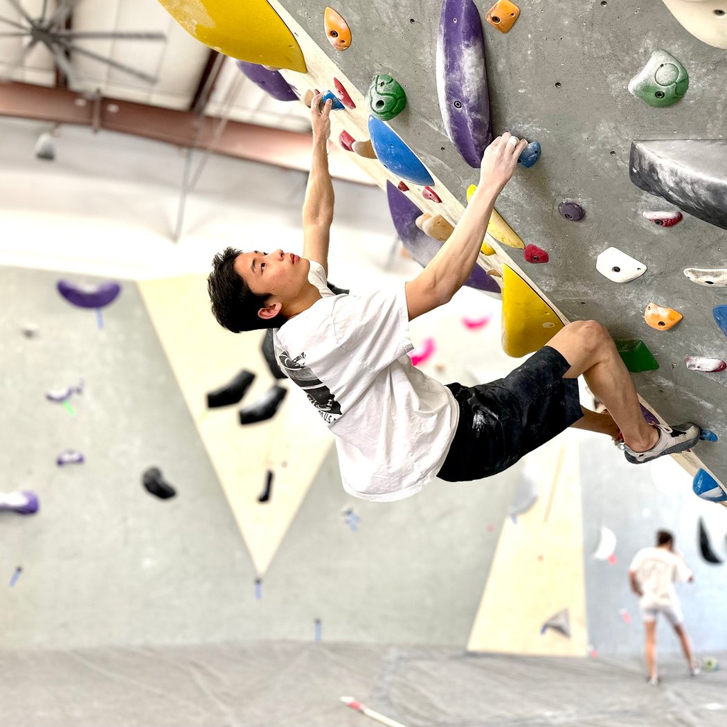 Bouldering & Community Climbing at Springs Climbing Center 1