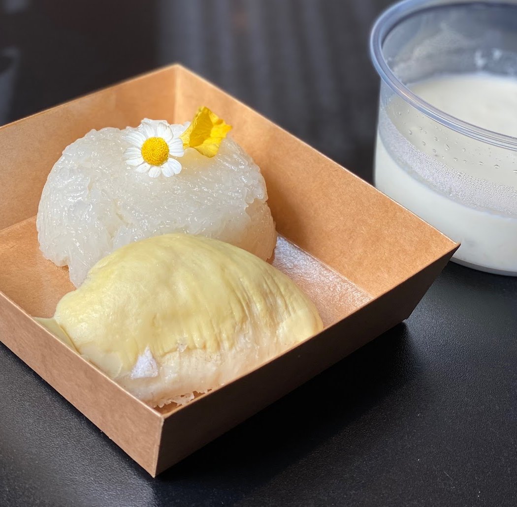 Rose La Moon Thai Food & Desserts 1