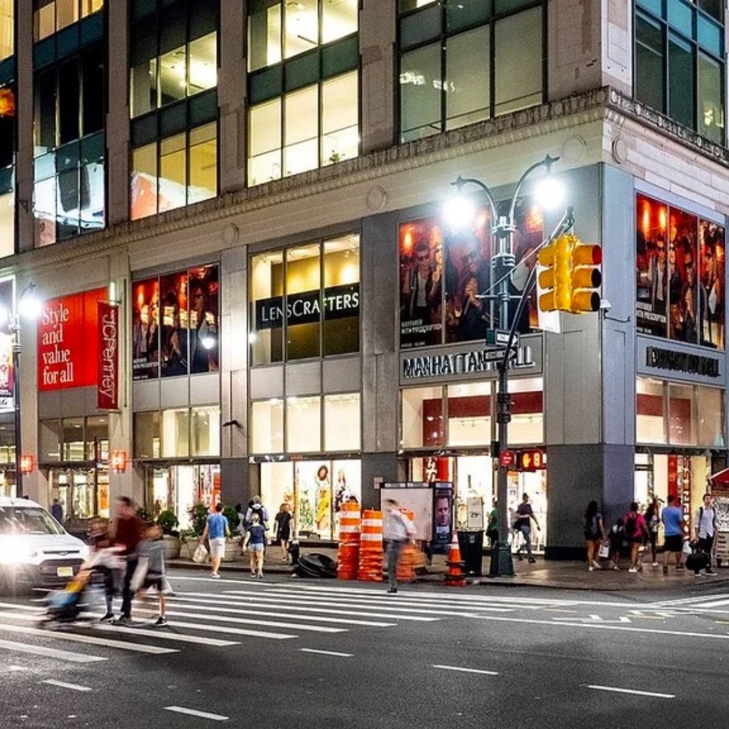 Manhattan Mall 1