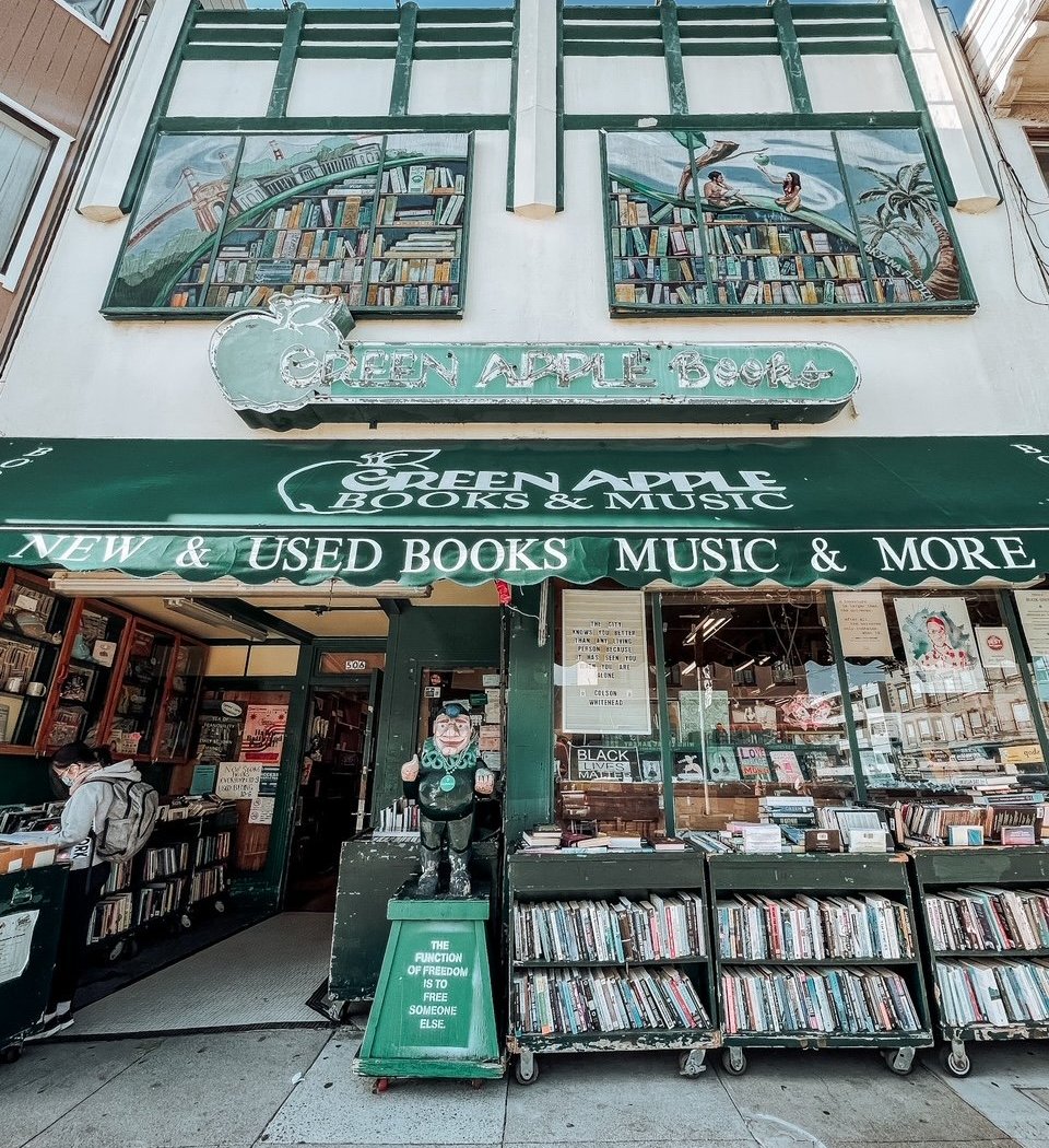 Green Apple Books 5