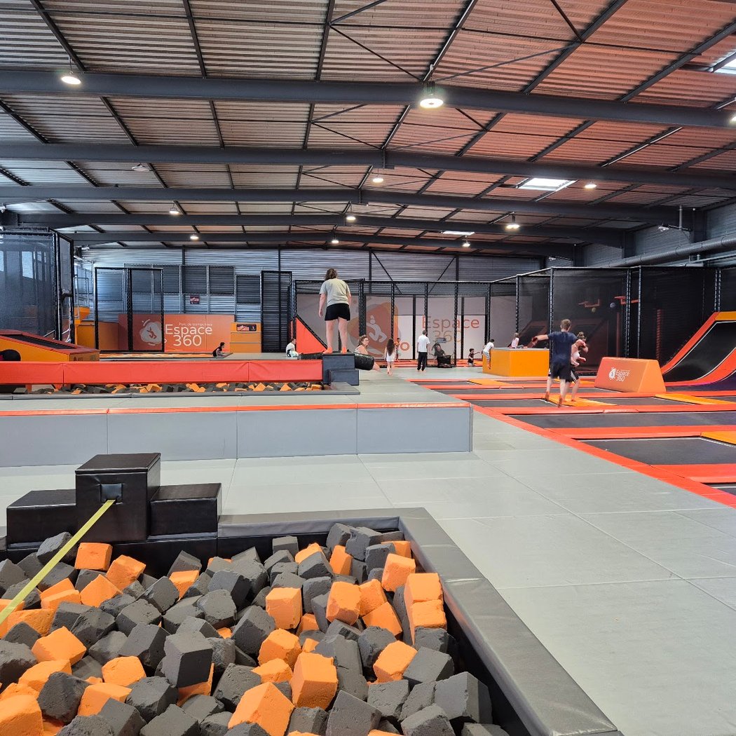 Espace 360 Luisant 1