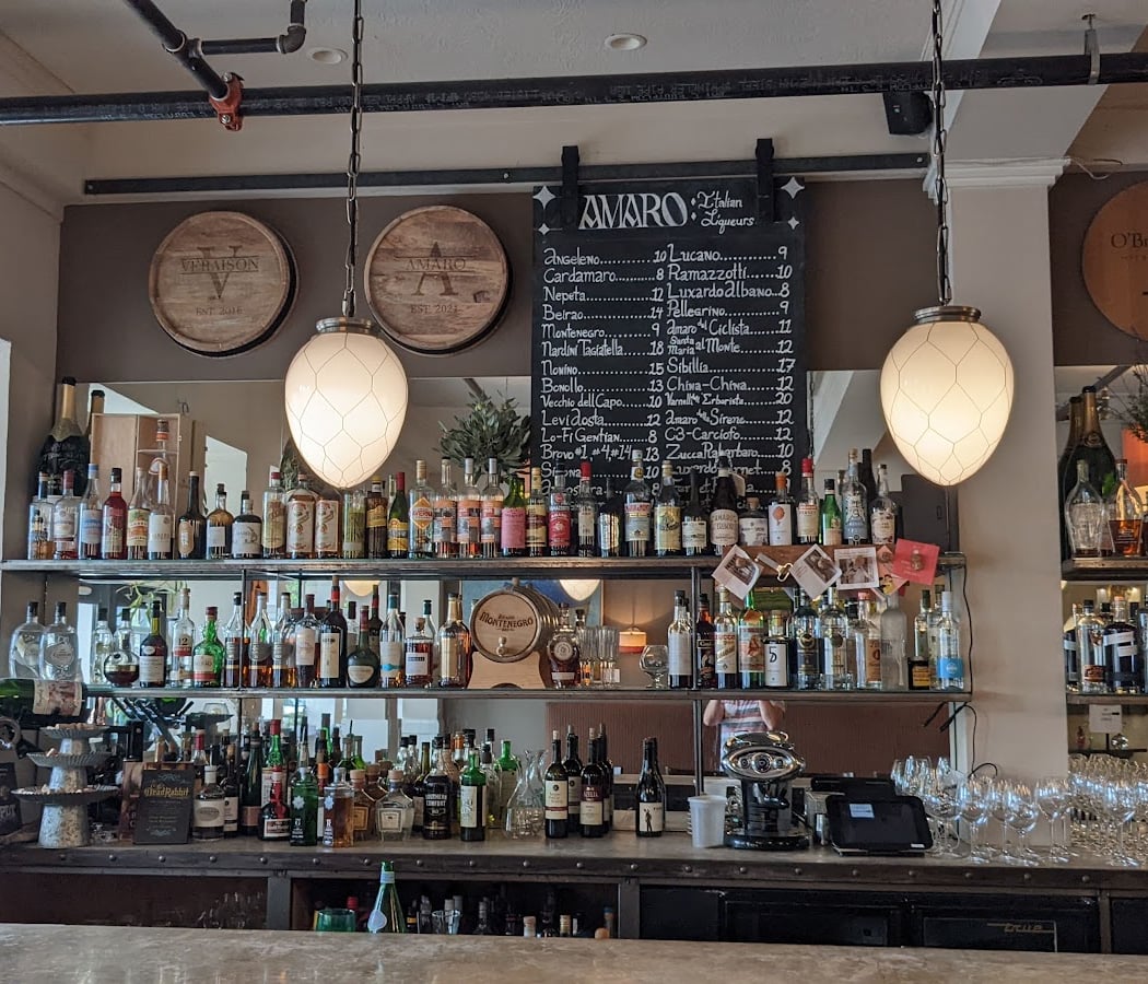 Live Music (Tuesdays & Fridays) 2