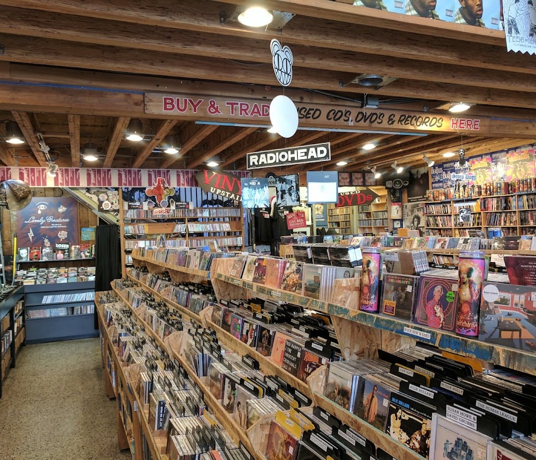 Easy Street Records & Cafe 1