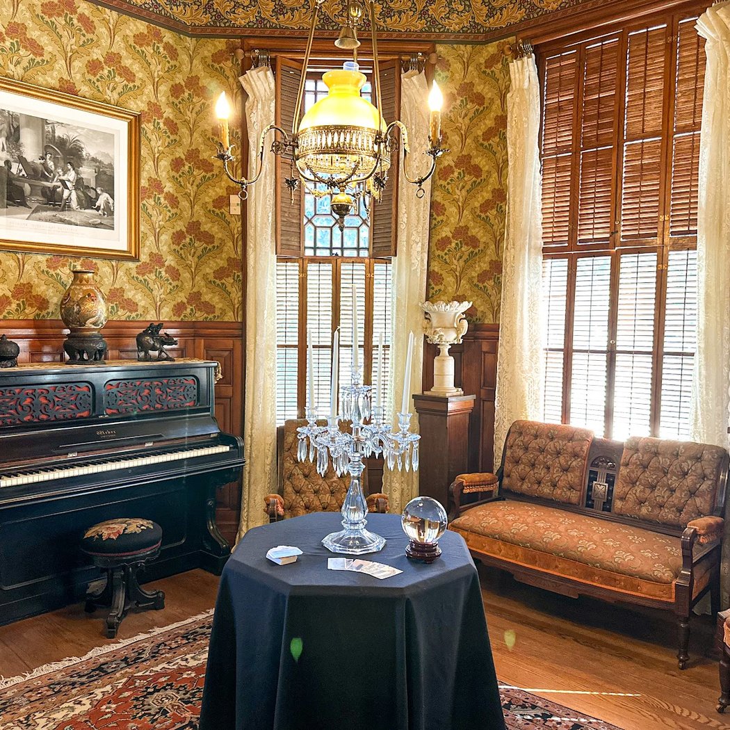 Riverside Heritage House 1