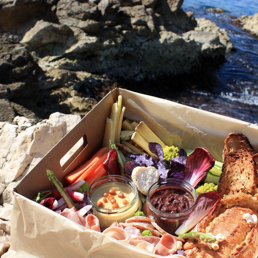 MARS' A TABLE ! 1