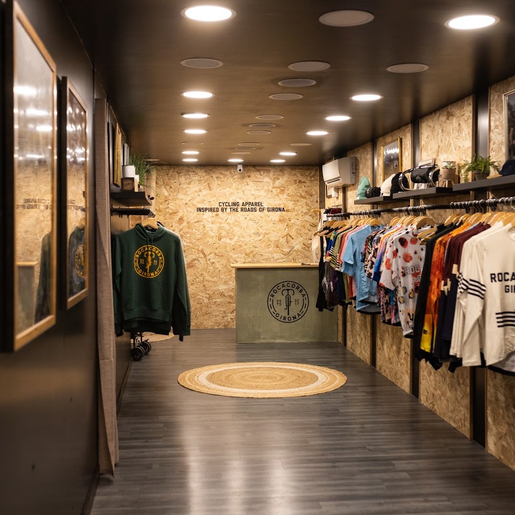 Rocacorba Clothing Girona 2
