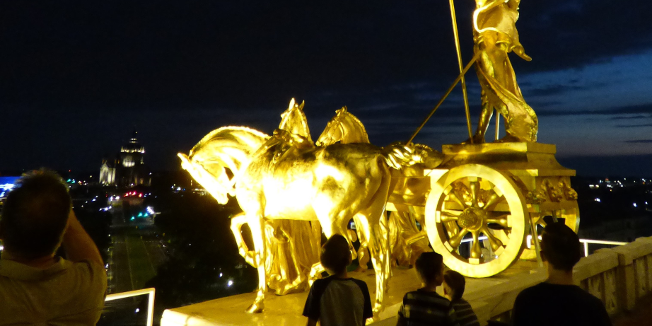 Quadriga Starlight Tours