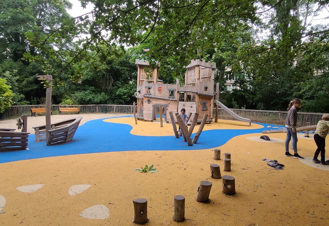Square du Bois Préau 1