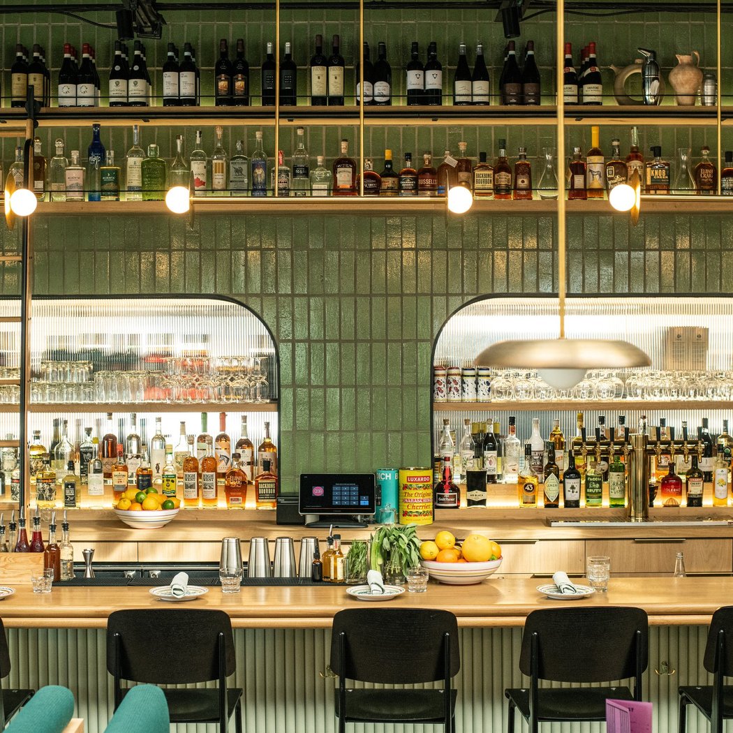 Gioia Cafe and Bar 1