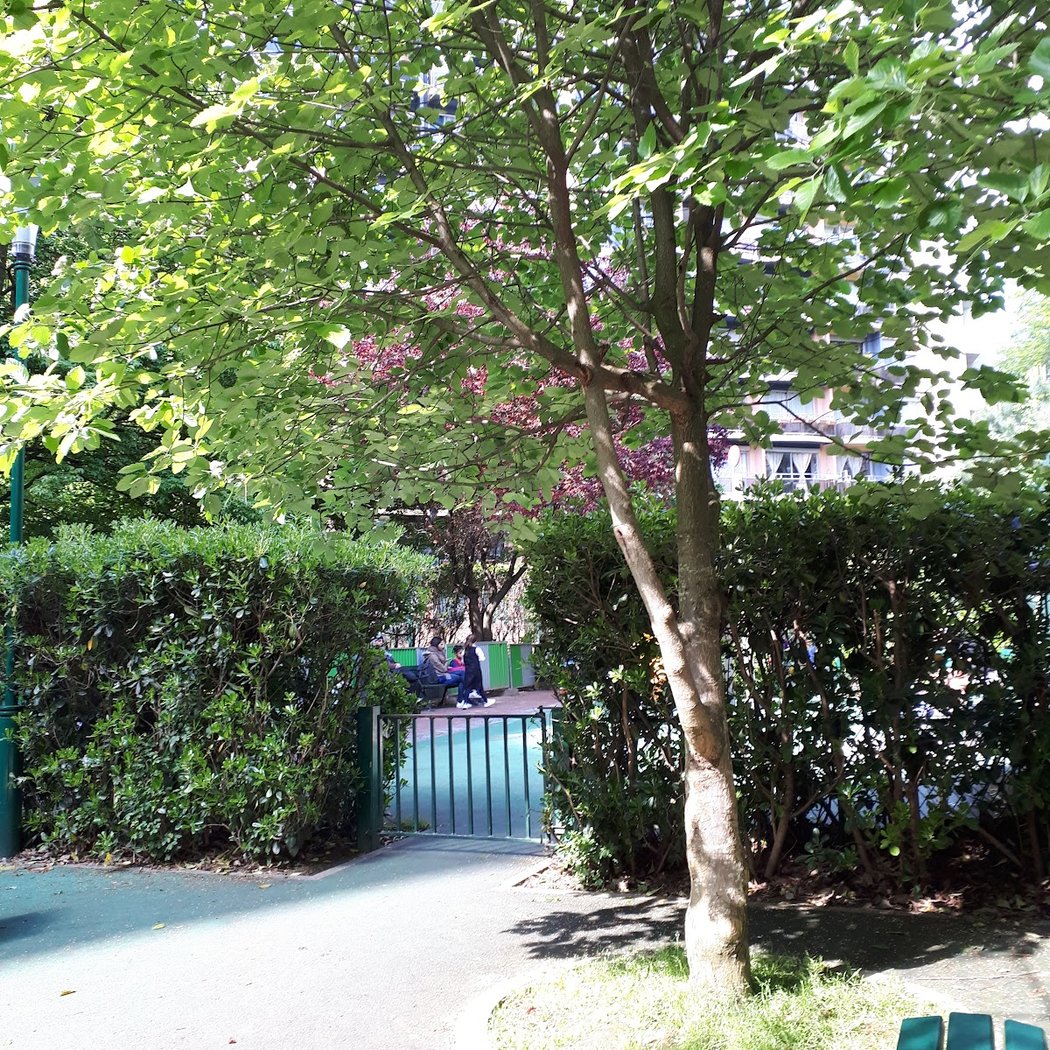 square du Petit Bois 3