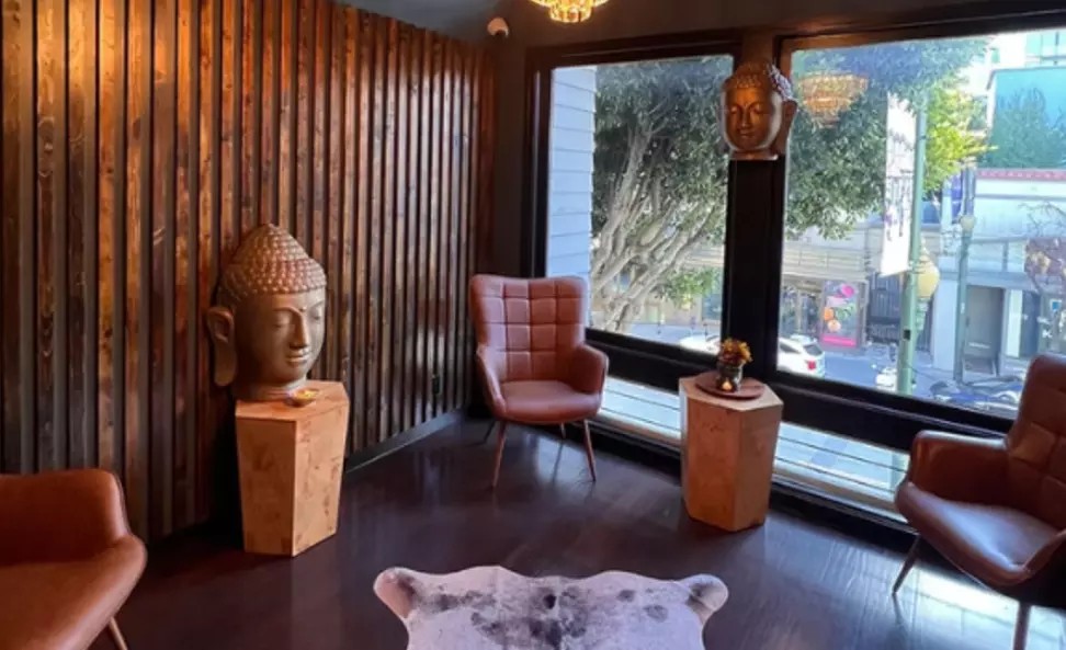 Unwind Side by Side: Rejuvenating Couples Massage 2