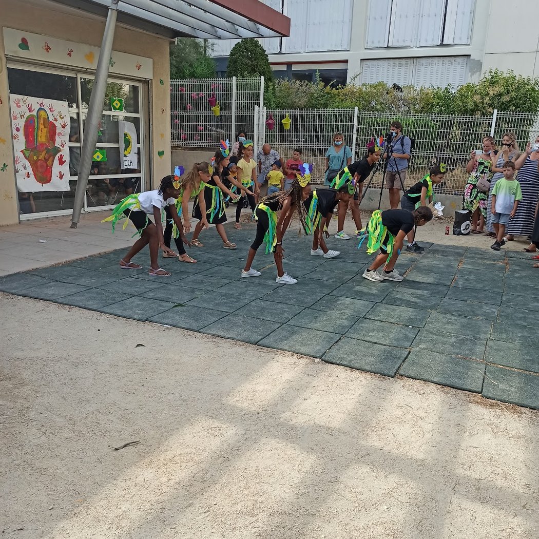 Social and Cultural Center La Garde 1
