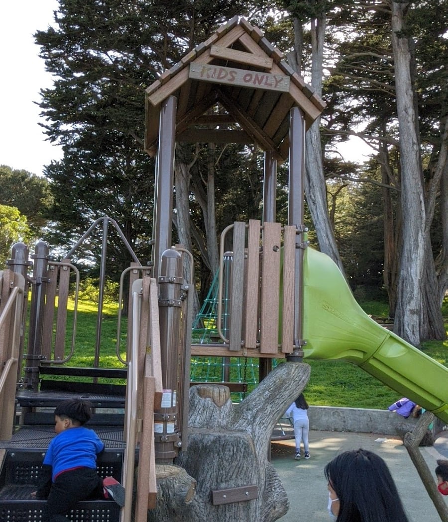 Peru Playground Picnic Area 2