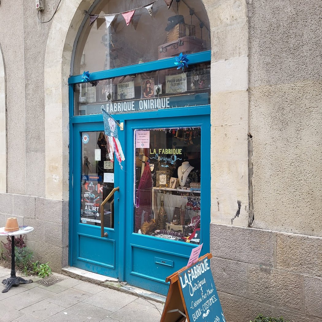 La Fabrique Onirique - Magasin steampunk - Nantes 3