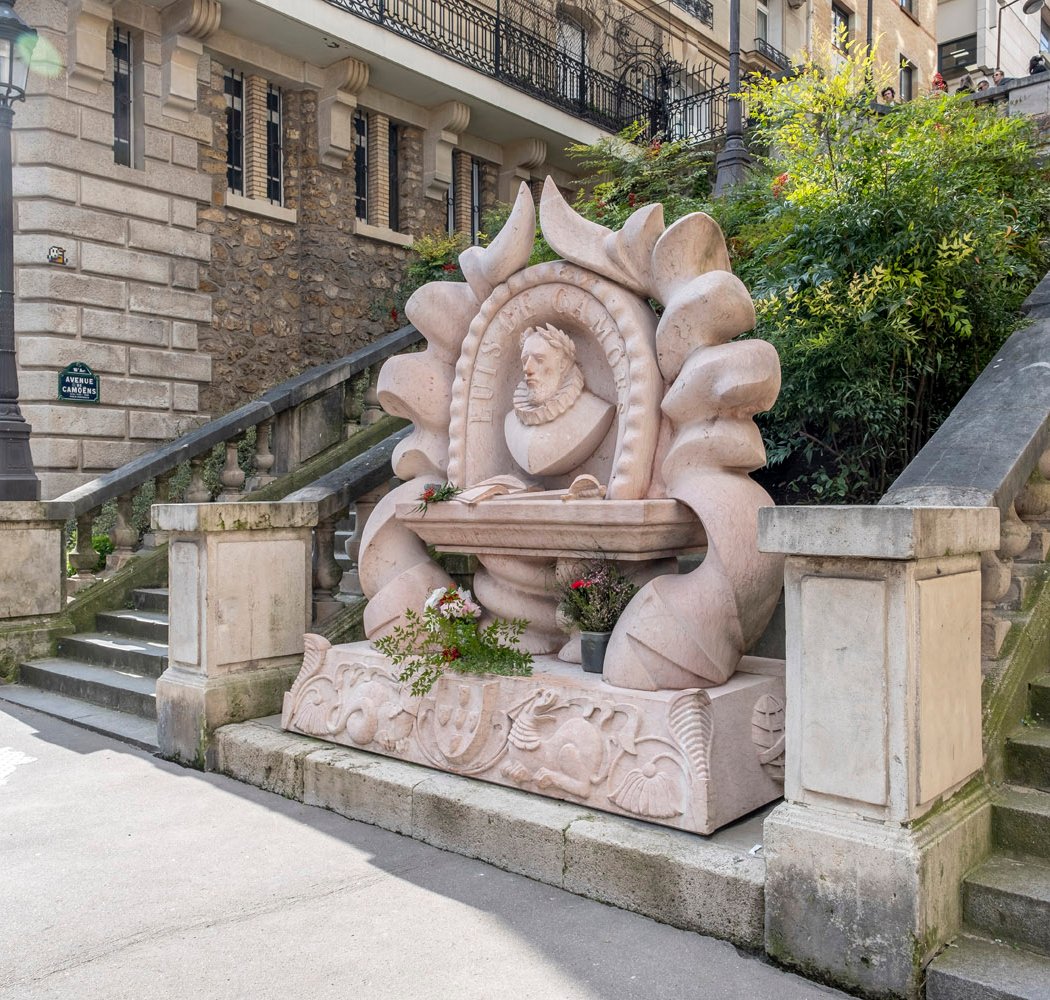 Luís de Camões Monument 1