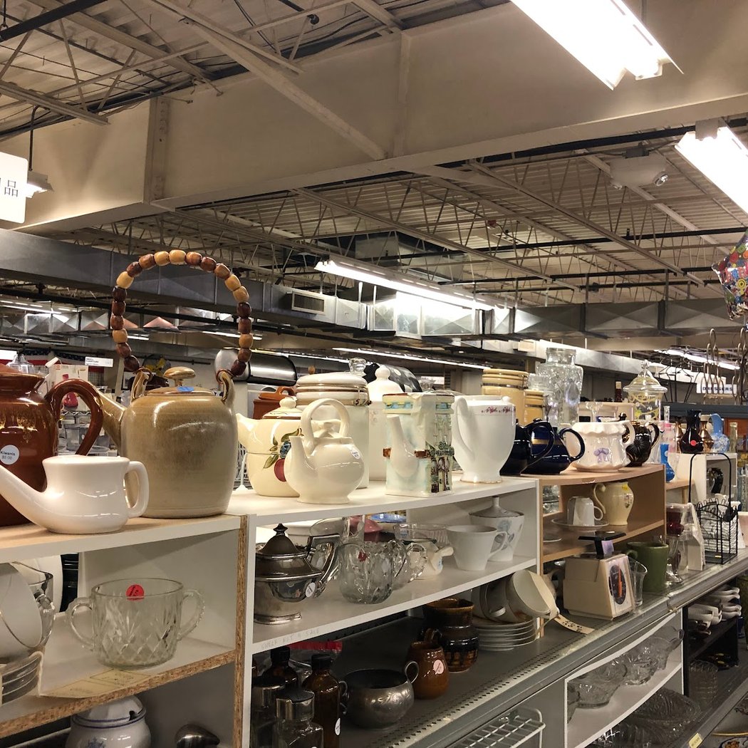 Kiwanis Thrift Sale 1
