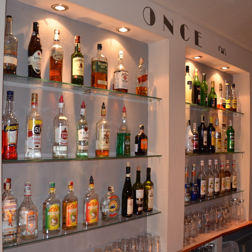 Bar Once upon a time 1