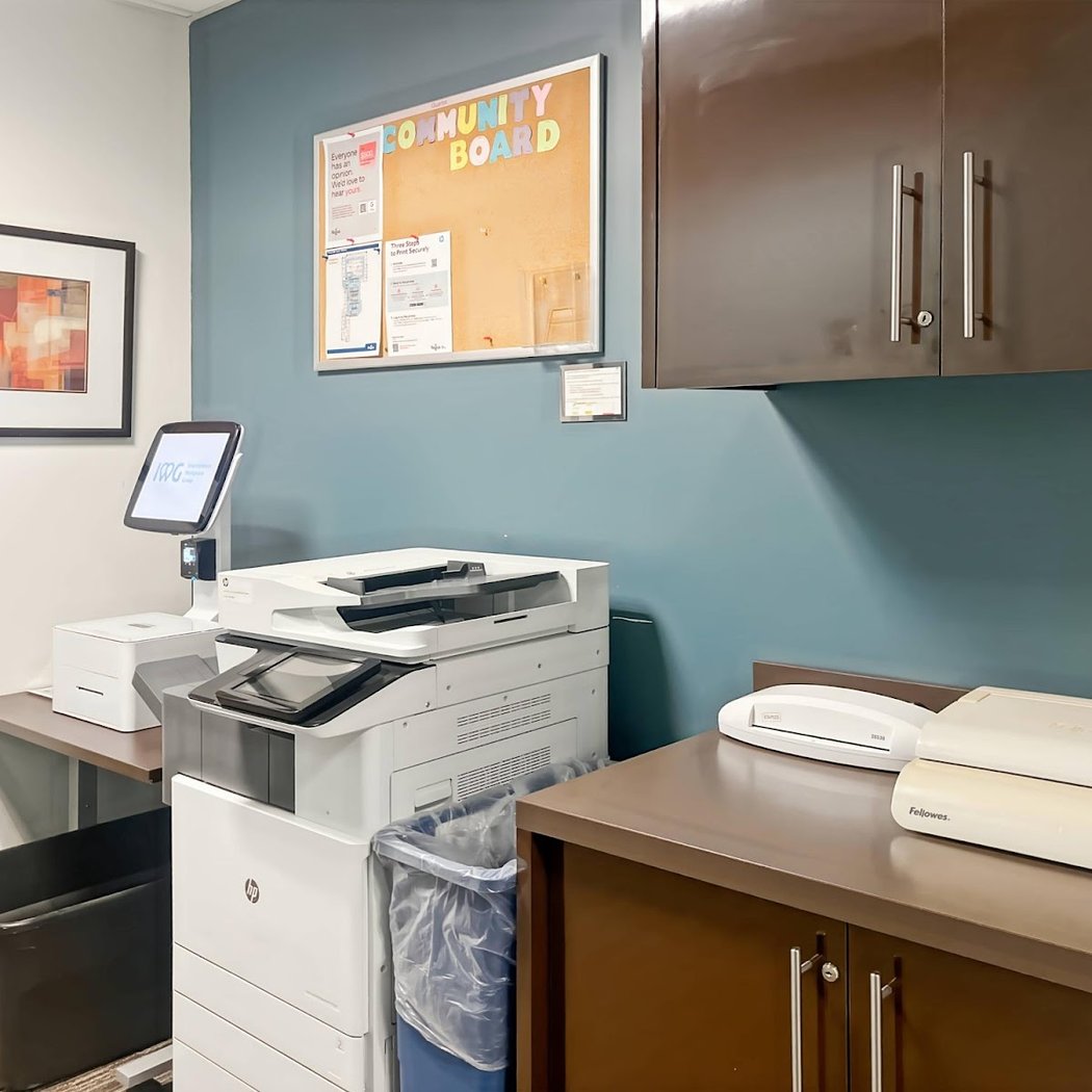 Regus - Forest Hills Tower-Queens 3