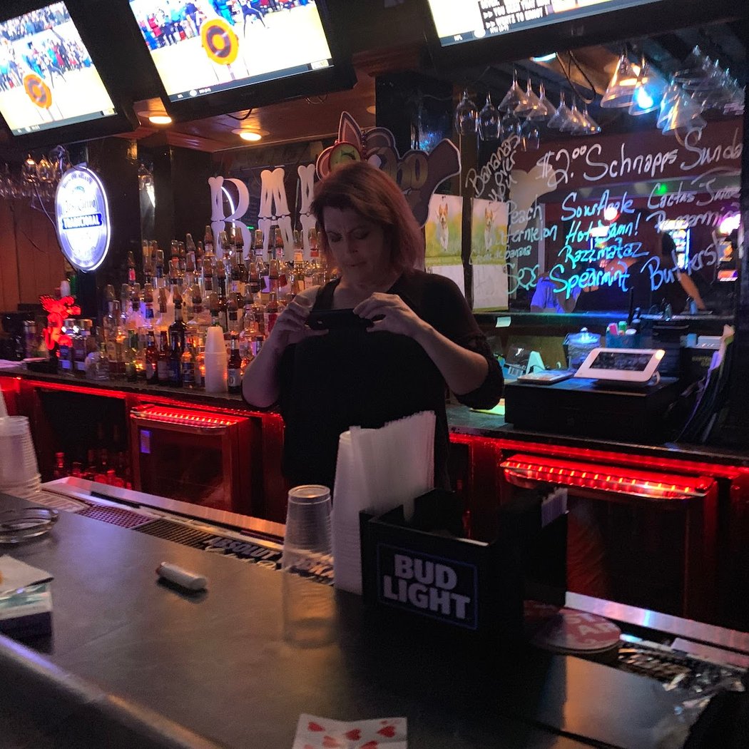 403 Bar & Lounge 3