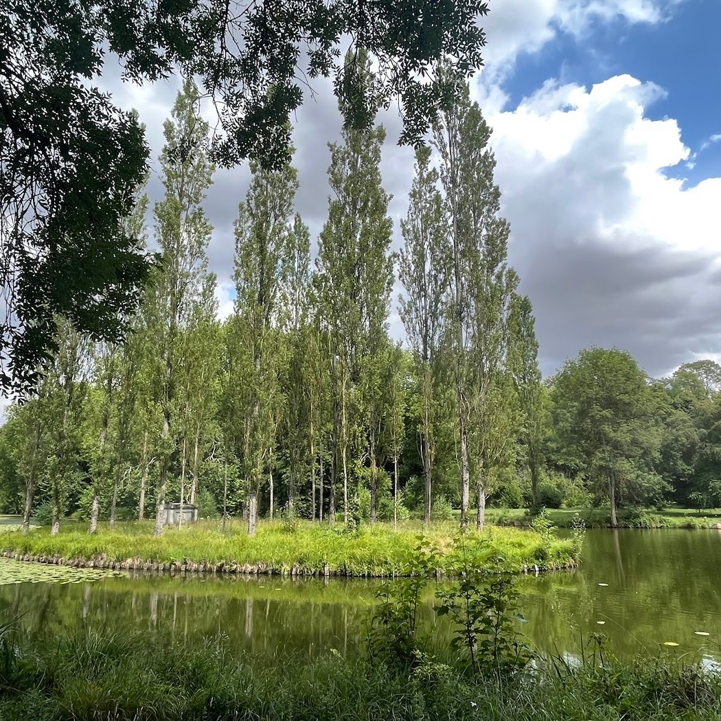 Jean-Jacques Rousseau Park 4