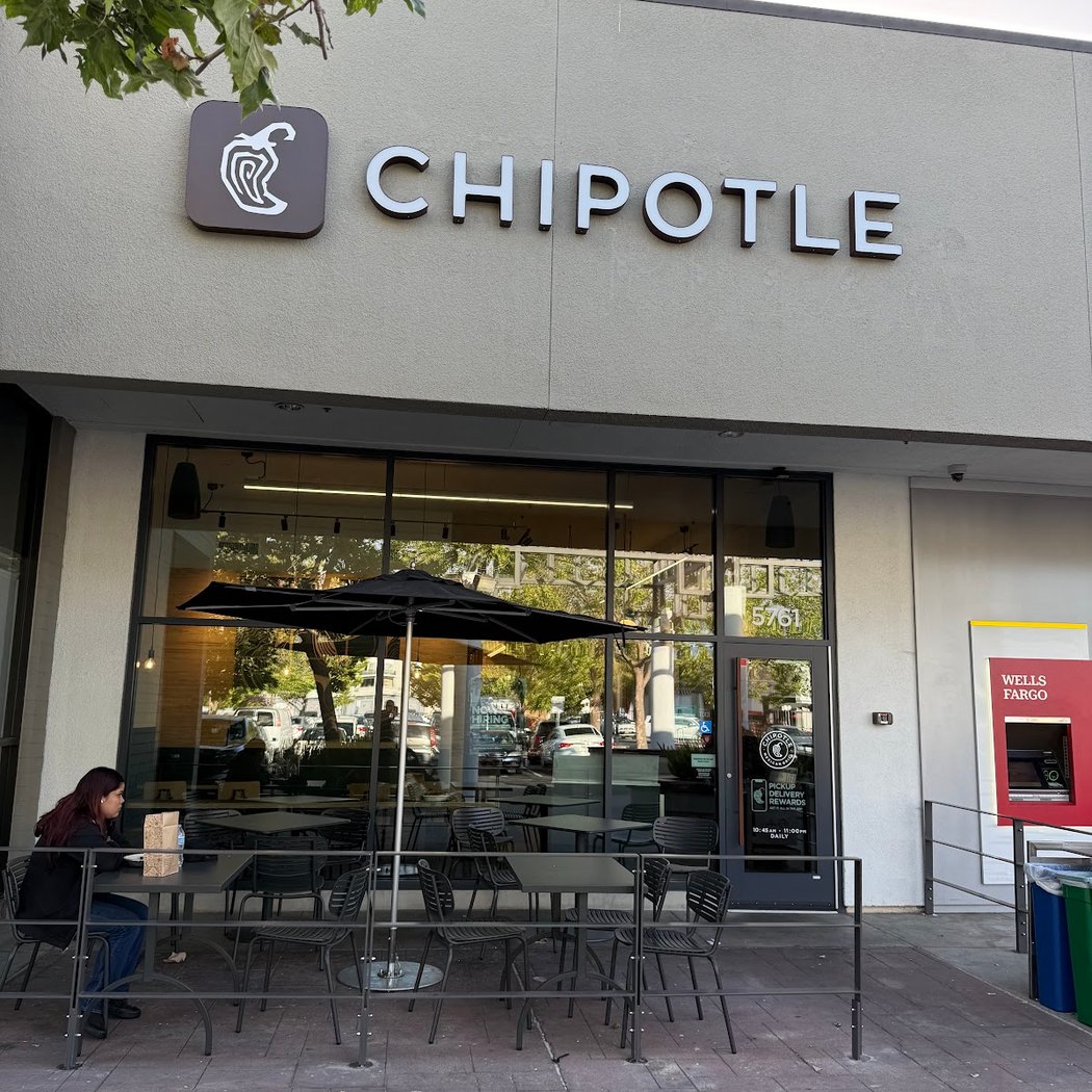 Chipotle Mexican Grill 2