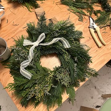 How to Make A Wreath