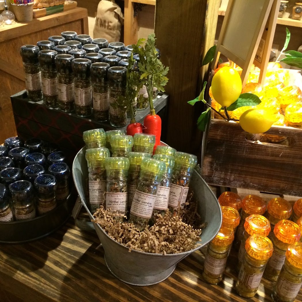 The Spice & Tea Exchange 3