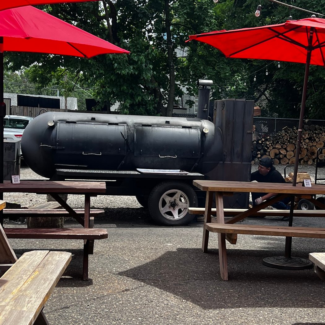 OISO BBQ PIT (Texas Barbecue & Seafood Boil) 2
