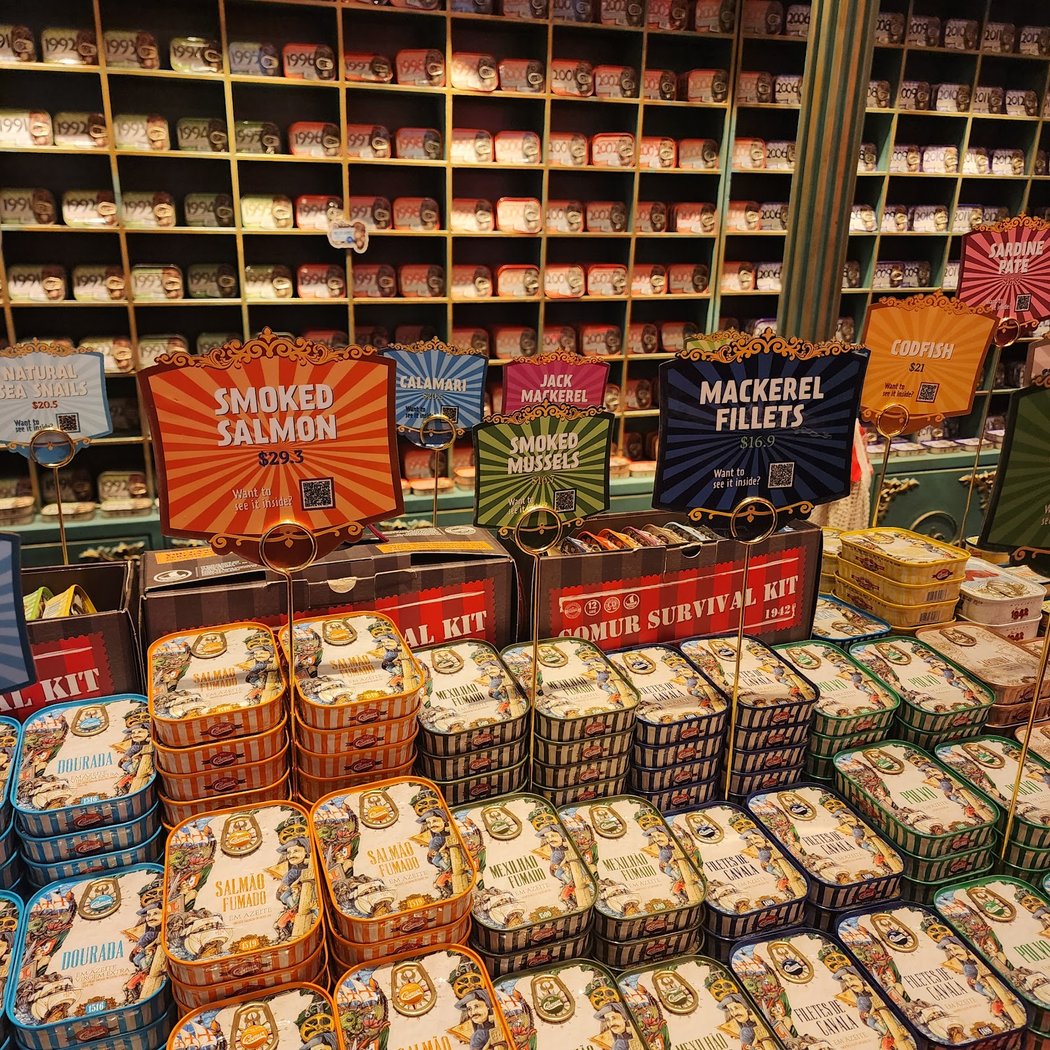 The Fantastic World of the Portuguese Sardine 1