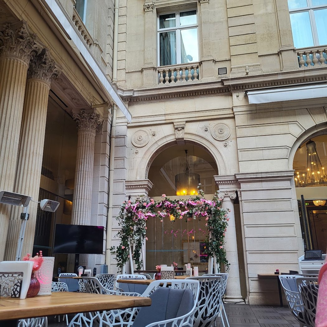 Cafe des roses 2