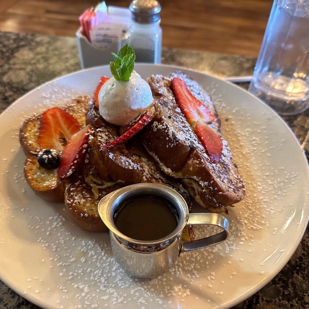Daily Happy Hour specials 4